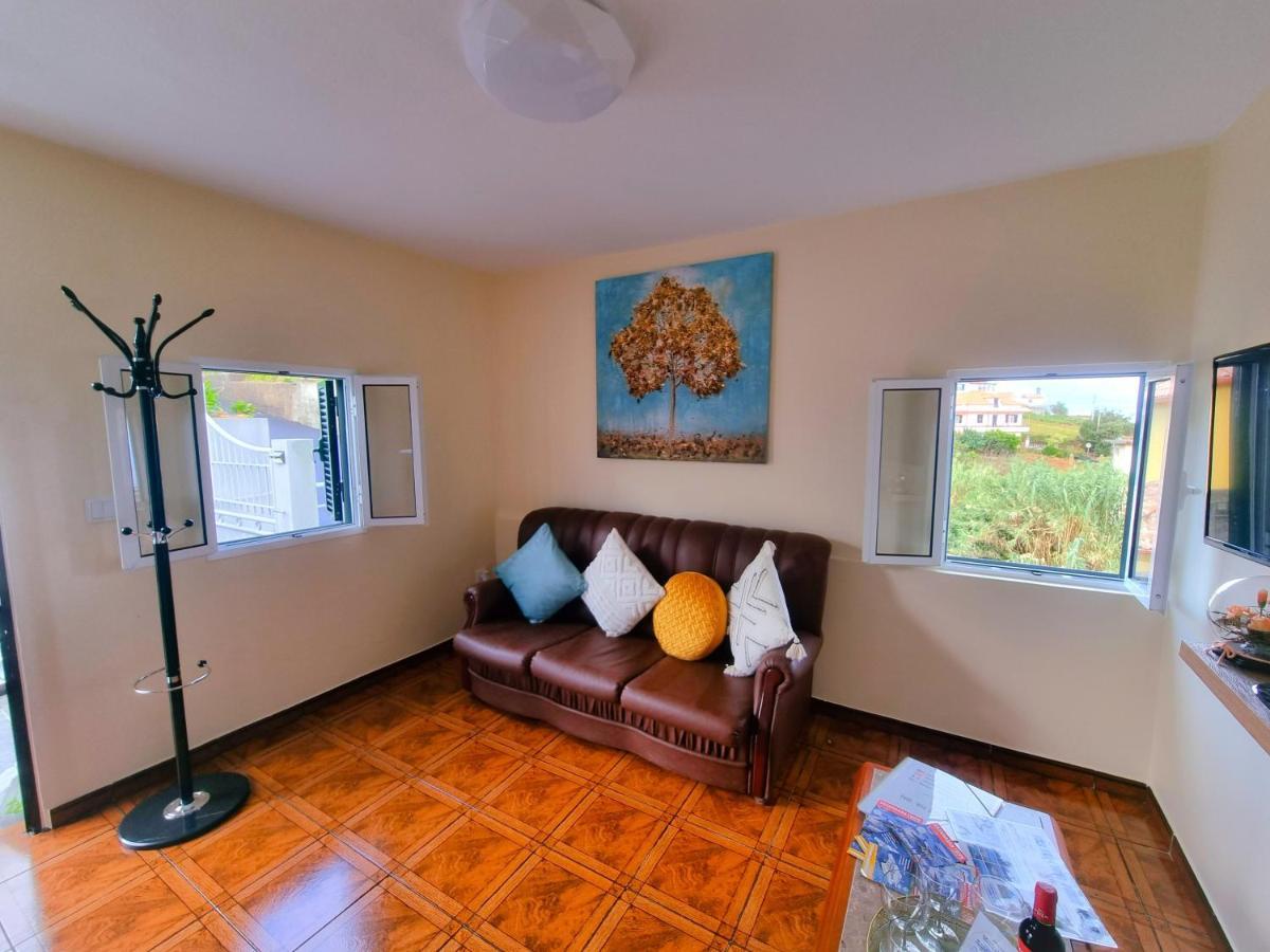 House In Central Sanatana, Near Top Hiking Trails And Levadas, Pico Ruivo Santana  Exterior photo